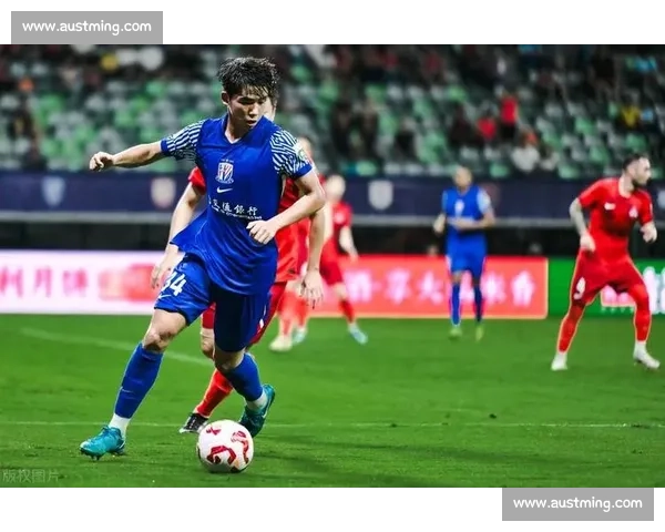 申花锋线迎救兵!米内罗伤缺 4 个月,新援阿苏埃火线加盟 申花锋线迎救兵!米内罗伤缺 4 个月,新援阿苏埃火线加盟