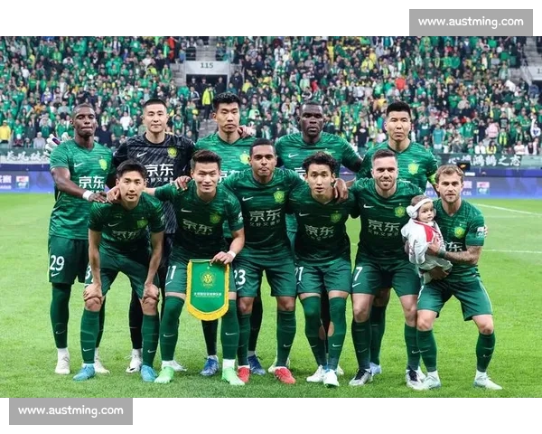 申花锋线迎救兵！米内罗伤缺 4 个月，新援阿苏埃火线加盟